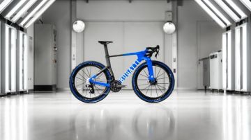 بوجاتي تصنع عجلة سعرها أغلى من تويوتا كورولا بوجاتي تصنع عجلة سعرها أغلى من تويوتا كورولا