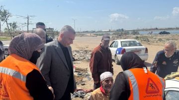 بيبات في تاكسي .. نقل حالة إنسانية عاجلة لرعاية كبار بلا مأوى ببورسعيد