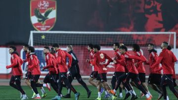 تفاصيل تدريبات الأهلي وموقف المصابين من مواجهة سيراميكا كليوباترا