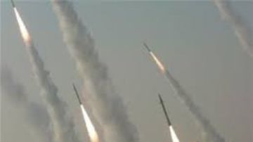 تل أبيب تعطل الدراسة.. وانفجارات في وسط إسرائيل بعد ضربات حزب الله لمنشآت حيوية تل أبيب تعطل الدراسة.. وانفجارات في وسط إسرائيل بعد ضربات حزب الله لمنشآت حيوية