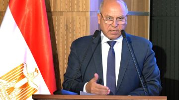 خدمة المواطنين أولوية كامل الوزير: رواتب السكة الحديد أقل.. وحوافز إضافية للعاملين .. فيديو خدمة المواطنين أولوية كامل الوزير: رواتب السكة الحديد أقل.. وحوافز إضافية للعاملين .. فيديو