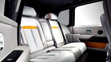 رولز رويس تطلب من السائقين التوقف عن استخدام سياراتهم حتى هذا الموعد