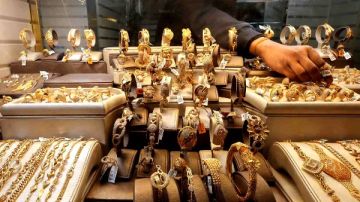 سعر جرام الذهب عيار 21 اليوم الثلاثاء 31-3-2026 سعر جرام الذهب عيار 21 اليوم الثلاثاء 31-3-2026