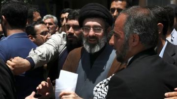 مفاجأة.. إصابة مجتبى خامنئي في ساقيه في الحرب ولم يظهر خشية تحديد موقعه