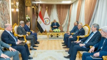 الإنتاج الحربي تبحث التعاون في مجال الإلكترونيات والاتصالات العسكرية