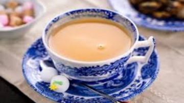 الشاي بلبن.. مشروبك اليومي بين الفوائد والأضرار التي لا تعرفها