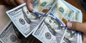 خيارات الدولار تلامس ذروة التفاؤل مع اشتعال أزمة الطاقة العالمية