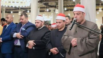 كبار القراء ونجوم دولة التلاوة يواصلون إحياء ليلة العشرين من رمضان بتلاوات ندية كبار القراء ونجوم دولة التلاوة يواصلون إحياء ليلة العشرين من رمضان بتلاوات ندية