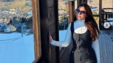 أسما إبراهيم تسحر متابعيها بهذه الإطلالة أسما إبراهيم تسحر متابعيها بهذه الإطلالة