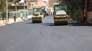 محافظ الوادي الجديد تتابع أعمال رصف الطرق بمنطقة الخارجة القديمة محافظ الوادي الجديد تتابع أعمال رصف الطرق بمنطقة الخارجة القديمة