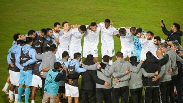 رد فعل غير متوقع من المقاولون العرب بعد الخسارة أمام الأهلي.. اديني عقلك