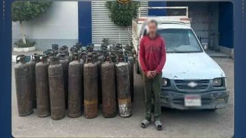 سقوط سائق ربع نقل بحوزته أسطوانات بوتاجاز مهربة بالدقهلية سقوط سائق ربع نقل بحوزته أسطوانات بوتاجاز مهربة بالدقهلية