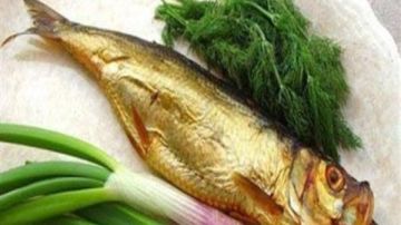 قبل شرائها في عيد الفطر .. كيف تتعرفين على الرنجة المبطرخة؟