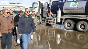 محافظ الجيزة يتابع ميدانيا شفط مياه الأمطار بطرق الواحات والصحراوي والدائري و26 يوليو محافظ الجيزة يتابع ميدانيا شفط مياه الأمطار بطرق الواحات والصحراوي والدائري و26 يوليو