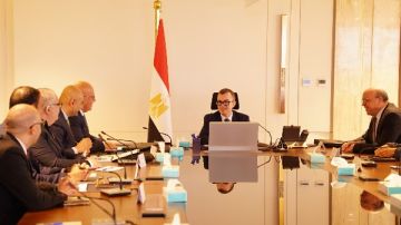 وزير التخطيط يوجه بإعادة توجيه الاستثمارات وتمويل البنية التحتية ودعم الشركات الناشئة وزير التخطيط يوجه بإعادة توجيه الاستثمارات وتمويل البنية التحتية ودعم الشركات الناشئة