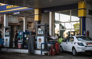 الحكومة المصرية تبرر سبب تحريك أسعار الوقود: إجراء مؤقت تفرضه تقلبات الأسواق العالمية الحكومة المصرية تبرر سبب تحريك أسعار الوقود: إجراء مؤقت تفرضه تقلبات الأسواق العالمية