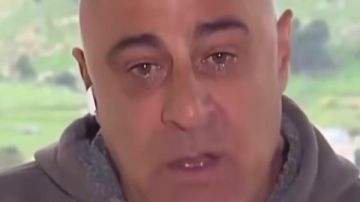 رئيس بلدية مستوطنة حدودية يهاجم نتنياهو باكيا: البلدات تدمرت ولا أحد يساندنا رئيس بلدية مستوطنة حدودية يهاجم نتنياهو باكيا: البلدات تدمرت ولا أحد يساندنا