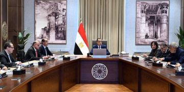 مدبولي يستعرض خطط طلعت مصطفى لضخ استثمارات جديدة مدبولي يستعرض خطط طلعت مصطفى لضخ استثمارات جديدة