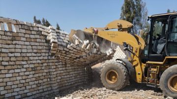 محافظ الغربية يوجه بإزالة 35 حالة تعد على الزراعات وبناء مخالف وتغيرات مكانية فى المهد محافظ الغربية يوجه بإزالة 35 حالة تعد على الزراعات وبناء مخالف وتغيرات مكانية فى المهد