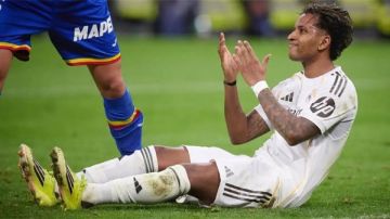 أصعب لحظات حياتي.. رودريجو يعلق بعد إصابته بالرباط الصليبي أصعب لحظات حياتي.. رودريجو يعلق بعد إصابته بالرباط الصليبي