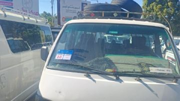 استجابة لشكاوى الركاب..إيقاف سائق ميكروباص رفع الأجرة بالمخالفة بخط إسنا-قنا 