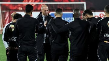 الأهلي يستأنف تدريباته على ملعب التتش استعدادا لمواجهة طلائع الجيش صور