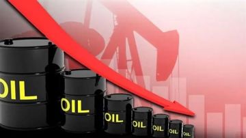 انخفضت 9 .. أسعار النفط تستعيد مستويات 90 دولارا للبرميل انخفضت 9 .. أسعار النفط تستعيد مستويات 90 دولارا للبرميل