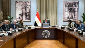 رئيس الوزراء يتابع الموقف التنفيذي لعدد من المشروعات الخدمية والتنموية بالقاهرة رئيس الوزراء يتابع الموقف التنفيذي لعدد من المشروعات الخدمية والتنموية بالقاهرة