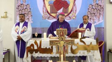 مطران الكنيسة اللاتينية يختتم اللقاء التكويني للشباب بالصلاة من أجل السلام في الشرق الأوسط