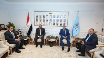 أشاد بدورها المجتمعي محافظ أسيوط يستقبل وفد شركة تكرير البترول.. ويؤكد حرصه على تهيئة بيئة العمل لجذب الاستثمار