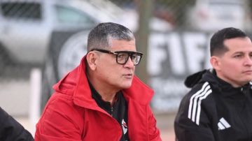 أوسكار رويز يشرف على معسكر تطوير حكام دوري نايل