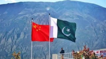 باكستان والصين تطرحان مبادرة من 5 نقاط لاستعادة الاستقرار في المنطقة باكستان والصين تطرحان مبادرة من 5 نقاط لاستعادة الاستقرار في المنطقة