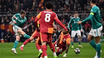 بمشاركة محمد صلاح.. ليفربول يسقط أمام جالطه سراي بهدف بدوري أبطال أوروبا