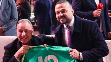 تيشيرت الخطيب بمليون جنيه.. وميدالية حسن شحاتة بـ700 ألف في مزاد الأهلي الخيري