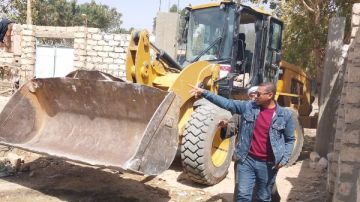 أخبار قنا إزالة 88 تعديا على الأراضي.. تحويل 9 مواقع قمامة لمساحات خضراء بـ أولاد عمرو أخبار قنا إزالة 88 تعديا على الأراضي.. تحويل 9 مواقع قمامة لمساحات خضراء بـ أولاد عمرو