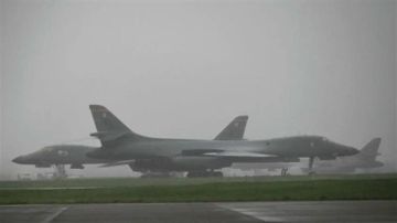 بريطانيا توافق على استخدام واشنطن قواعدها لضرب مواقع إيرانية تستهدف السفن