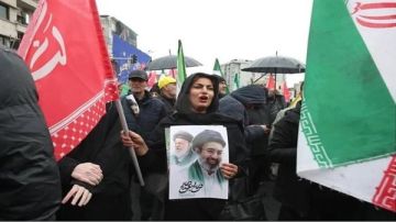 عبدالرحيم علي: غياب مجتبى خامنئي يؤثر على إيران داخليا فيديو عبدالرحيم علي: غياب مجتبى خامنئي يؤثر على إيران داخليا فيديو