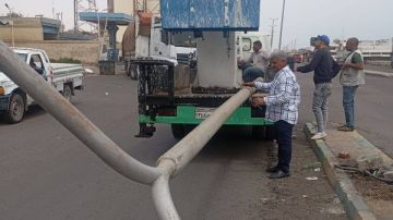 استجابة فورية لشكاوى المواطنين .. صيانة ورفع كفاءة أعمدة الإنارة بمدينة سفاجا