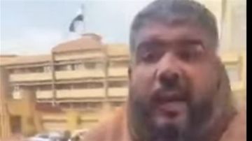 فيديو شاب يشرب سجائر في نهار رمضان.. التفاصيل الكاملة