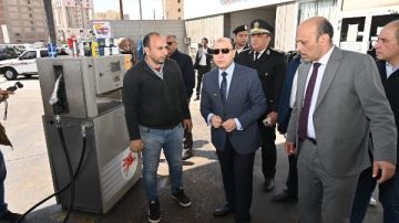 محافظ الغربية يتابع تطبيق التسعيرة الجديدة للمنتجات البترولية وغاز السيارات محافظ الغربية يتابع تطبيق التسعيرة الجديدة للمنتجات البترولية وغاز السيارات