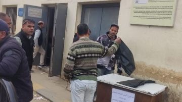 محافظة الجيزة توزع أكياسا بلاستيكية مجانا لرواد الحدائق والمتنزهات لتيسير جمع المخلفات محافظة الجيزة توزع أكياسا بلاستيكية مجانا لرواد الحدائق والمتنزهات لتيسير جمع المخلفات