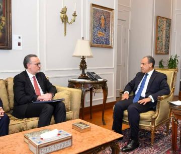 الخارجية المصرية تبحث مع الاستثمار الأوروبي تعزيز الشراكة الاقتصادية الخارجية المصرية تبحث مع الاستثمار الأوروبي تعزيز الشراكة الاقتصادية