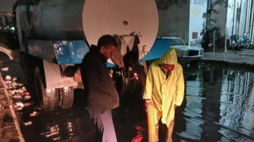 بدون راحة.. جولات ميدانية ليلية لرؤساء الأحياء لمواجهة تقلبات الطقس ببورسعيد بدون راحة.. جولات ميدانية ليلية لرؤساء الأحياء لمواجهة تقلبات الطقس ببورسعيد