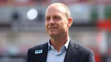 بعد الهزيمة أمام طلائع الجيش.. أمير هشام: العيب على اللي تعاقد مع مدرب زي دا