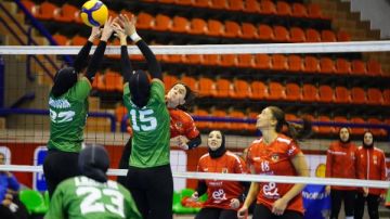 تعرف على نتائج أولى جولات الدور النهائي للدوري السوبر الممتاز للكرة الطائرة آنسات تعرف على نتائج أولى جولات الدور النهائي للدوري السوبر الممتاز للكرة الطائرة آنسات