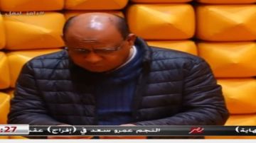 رامز جلال لـ عمرو الدردير: القاضية ممكن هي دي اللي وقعتله شعره رامز جلال لـ عمرو الدردير: القاضية ممكن هي دي اللي وقعتله شعره