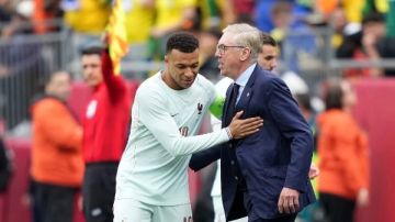 هوجو إكتيكي يتألق مع منتخب فرنسا ضد البرازيل هوجو إكتيكي يتألق مع منتخب فرنسا ضد البرازيل