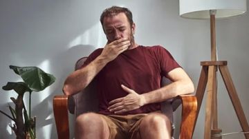 كثرة التجشؤ متى تكون علامة تحذيرية لاحتمالية الإصابة بالسرطان؟ كثرة التجشؤ متى تكون علامة تحذيرية لاحتمالية الإصابة بالسرطان؟