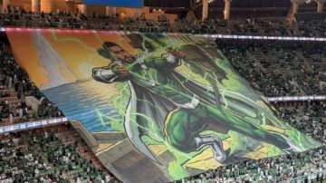 بانر مميز.. جماهير الأهلي السعودي تدعم رياض محرز في ديربي جدة