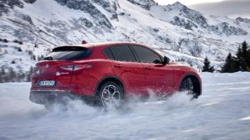 تعمل بعد نفاد البطارية.. ما هي تقنية Q4 في سيارات ألفا روميو؟